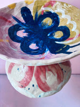 Load image into Gallery viewer, Butterfly bowl big
