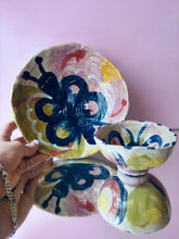 Load image into Gallery viewer, Butterfly bowl big
