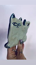 Load image into Gallery viewer, Blue-White Cat
