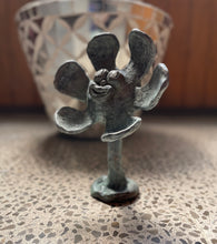 Load image into Gallery viewer, Bronze flower
