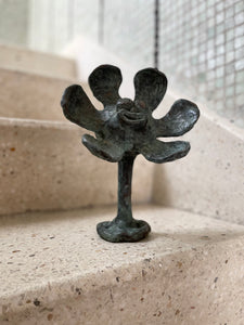 Bronze flower